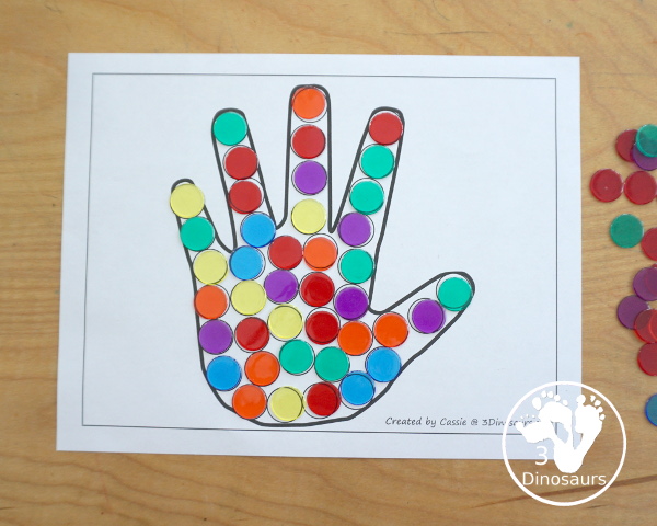 Free Hand Fine Motor Mat Printables has four fine motor mats to use. You have a hand template printables, hand tracing printable, hand cotton swab printable and a hand dot marker printable. 5 free hand printables to use with kinds in PreK and kindergarten - 3Dinosaurs.com