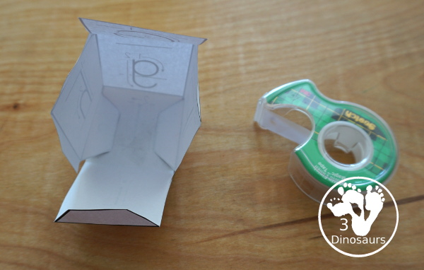 Free Writing Practice ABC Dice - how to fold a printed dice for the ABC letter dice - 3Dinosaurs.com