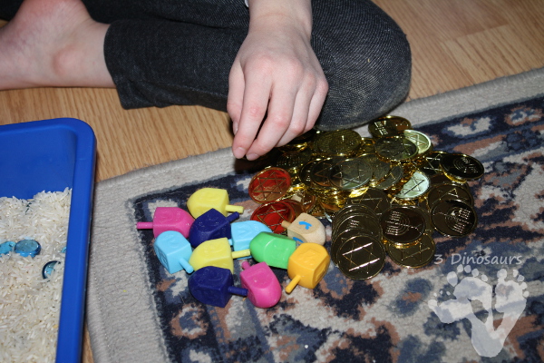 Hanukkah Rice Sensory Bin - 3Dinosaurs.com