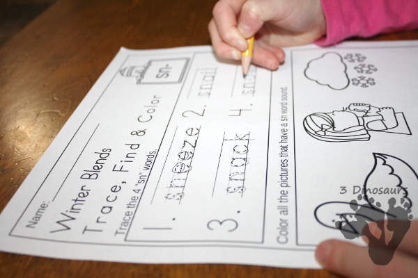FREE Fun No-Prep Winter Learning with Blends: for beginning blends: sc, sk, sn, st - 3Dinosaurs.com