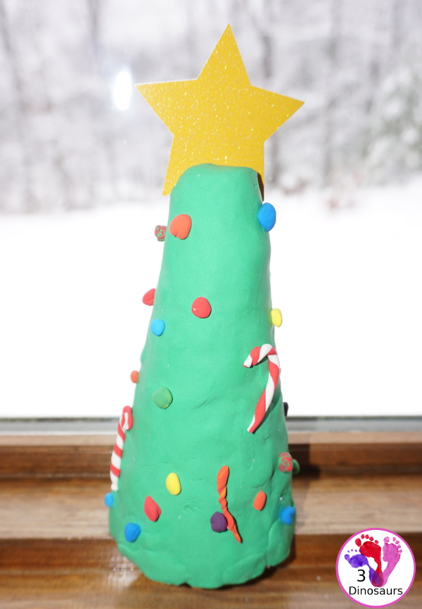 Model Magic Christmas Tree - A fun fine motor Christmas Craft you can do with kids - 3Dinosaurs.com