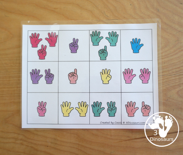 Free Number Counting Fingers Puzzle - counting from 1 to 12 with fingers and a matching puzzles. A simple way to counting and match numbers - 3Dinosaurs.com