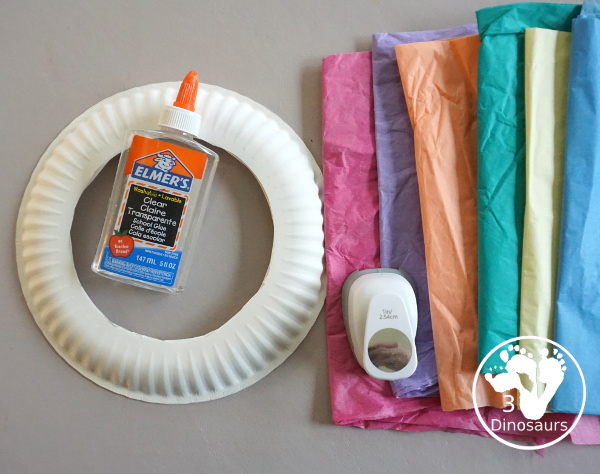 Confetti Wreath Craft for New Years - a fun tissue paper wreath craft that makes a fun confetti wreath for kids - 3Dinosaurs.com