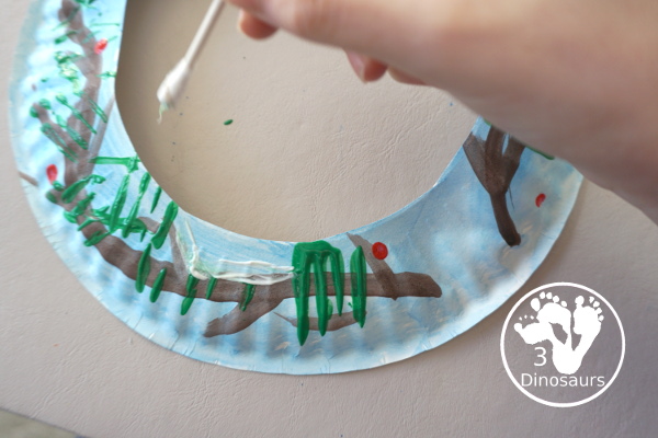 Winter Evergreen Wreath Craft - a fun wreath craft with a evergreen tree in winter with berries and snow. - 3Dinosaurs.com