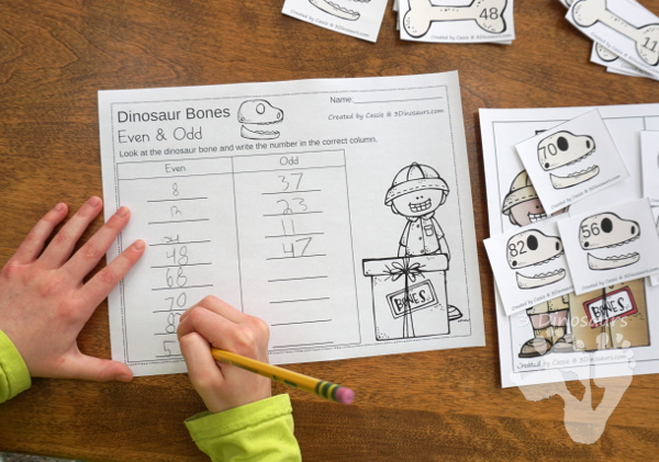 Free Hands-On Dinosaur Bones Sorting: Even and Odd - 16 bones to sort with sorting mat and optional worksheet - 3Dinosaurs.com