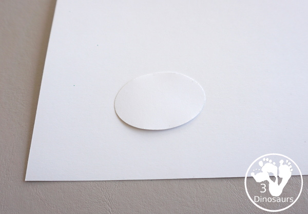 Easy to Make Easter Egg Wreath - a fun wreath for Easter that kids will just love to make - 3Dinosaurs.com