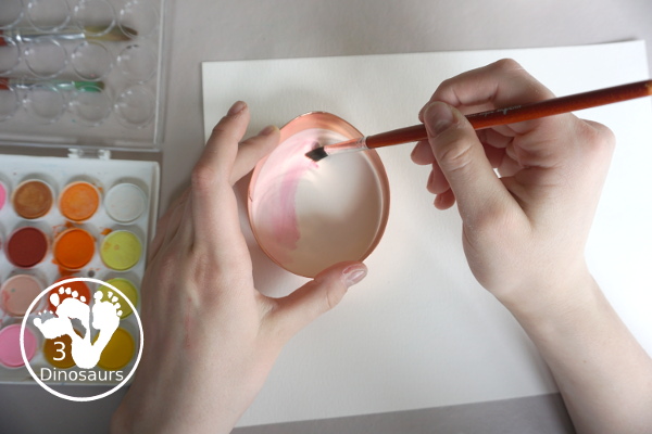 Easter Egg Cookie Cutter Water Color Painting - Easy watercolor painting and multiple ages can do together with three sizes of cookie cutters - 3Dinosaurs.com