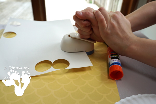 Easy To Make Paper Plate Lion - made with paper plates and torn paper, a fun craft for a zoo theme  - 3Dinosaurs.com 