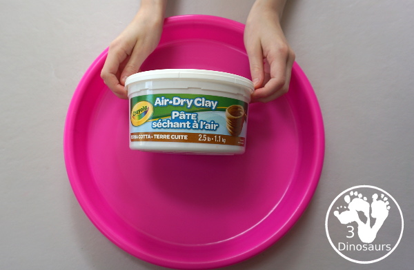 Building a Volcano with Vacation Under The Volcano - a fun science activity for kids to do with the Magic Tree House Book Vacation Under the Volcano - 3Dinosaurs.com