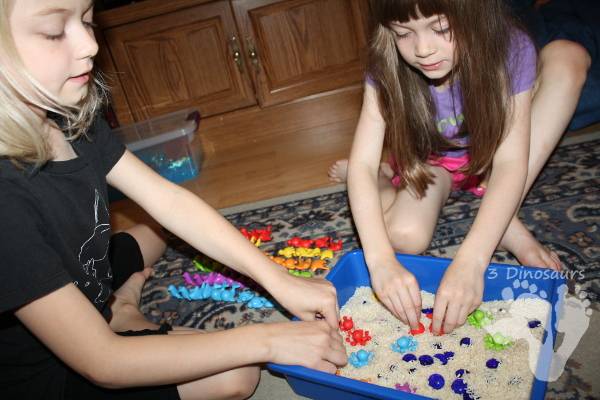 Ocean Counters Sensory Bin - a fun and easy to set up sensory bin with an ocean theme  - 3Dinosaurs.com